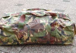 Woodland camouflage reistas